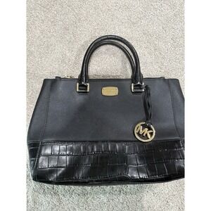 MICHAEL KORS BLACK LEATHER SATCHEL HANDBAG